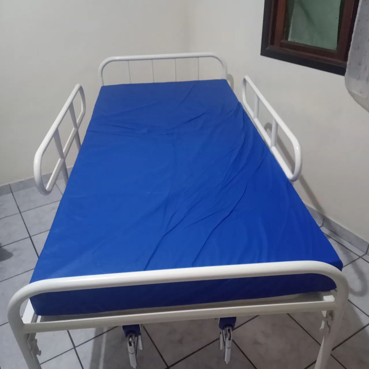 Cama hospitalar  - Foto 2