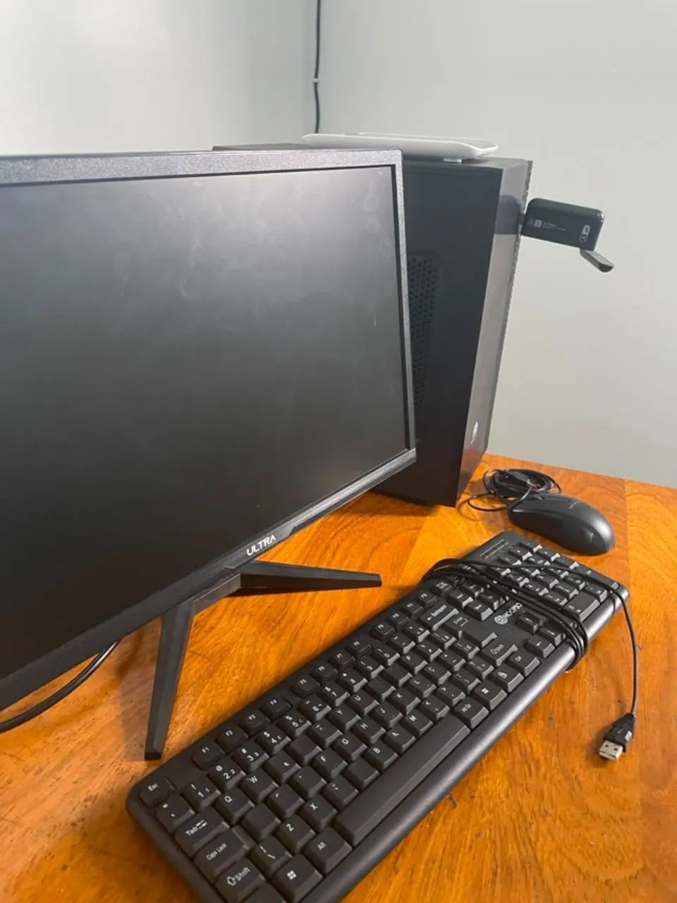 PC DE MESA COMPLETO, com MONITOR, CPU, TECLADO, MOUSE, MOUSEPAD E CONECTOR WIFI - Foto 2