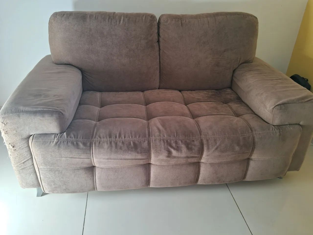 Vendo sofá 2 lugares