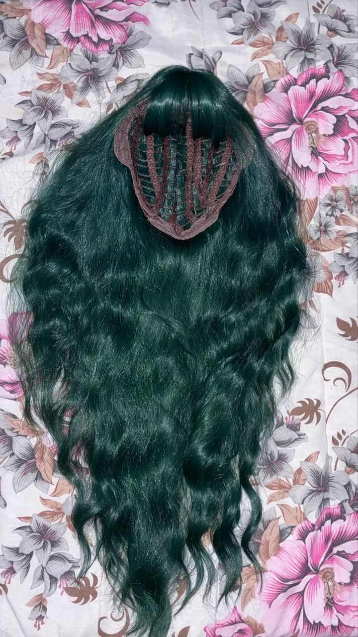 Peruca verde escura com raiz falsa - Foto 3