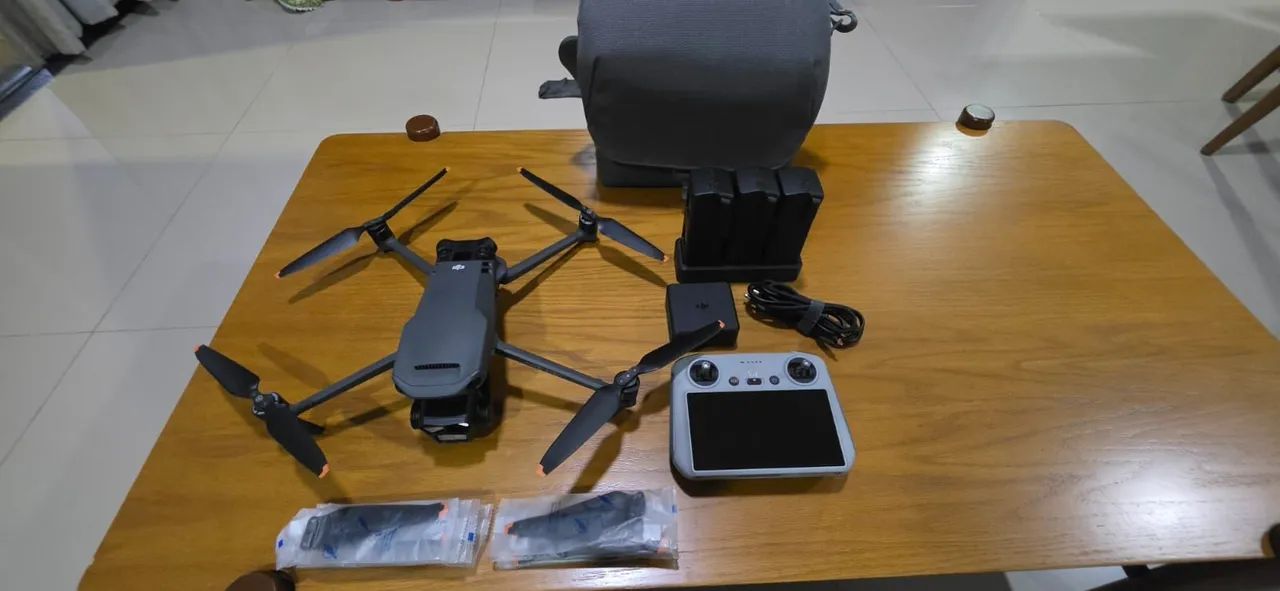 Drone DJI mavic 3 Pro  COMBO - Foto 3