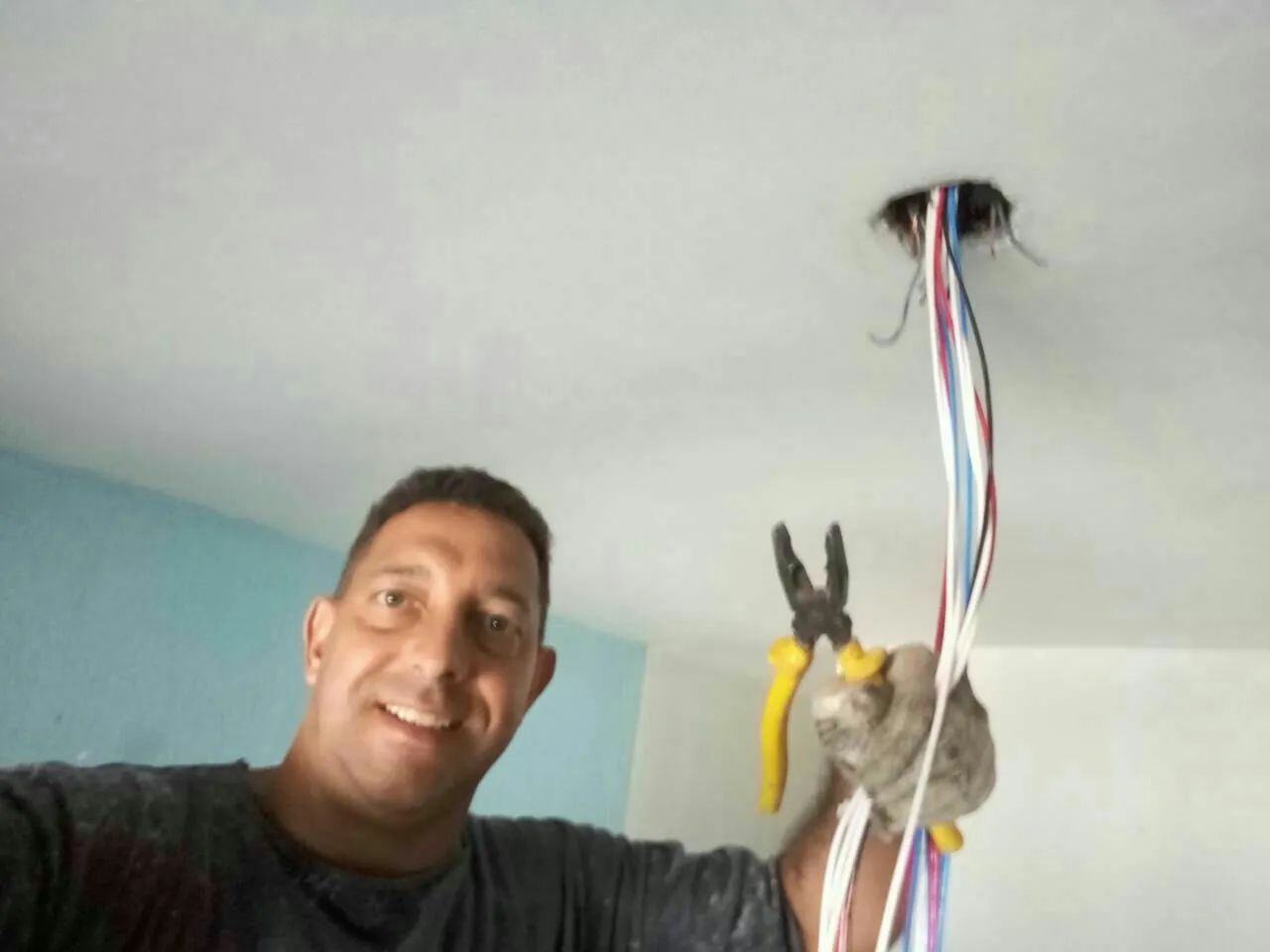 Eletricista e Pintor - Foto 3