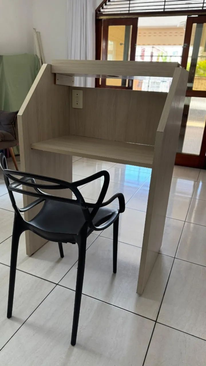 Mesa de estudos - Foto 3