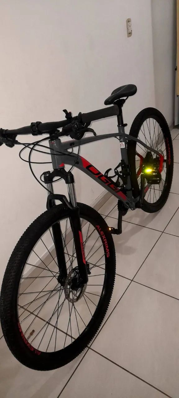 Bicicleta OGGI 7.0 em excelente estado - Foto 3