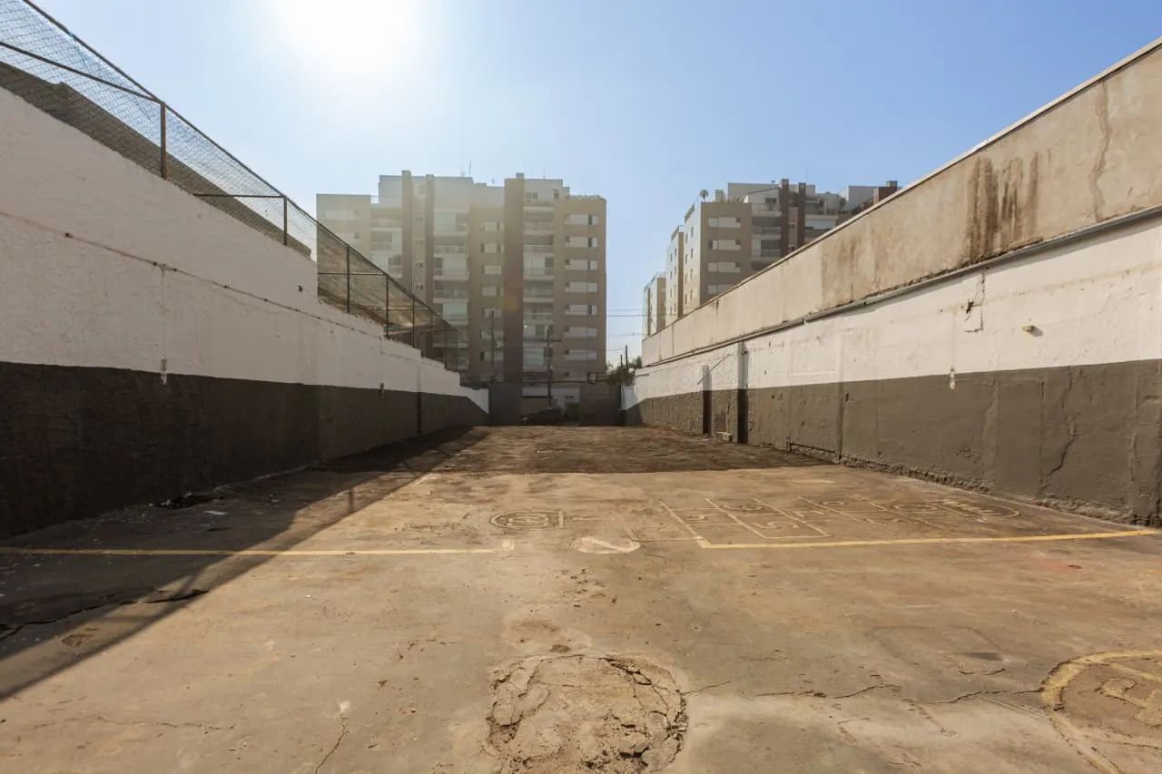 Terreno na Avenida Otacílio Tomanik, 1175  500 m² - Foto 5