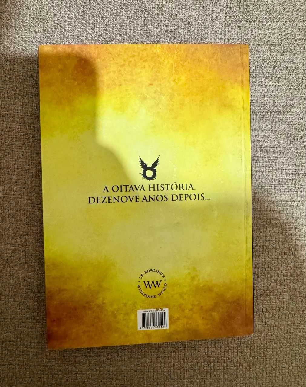 Livro Harry Potter e a criança amaldiçoada  - Foto 2
