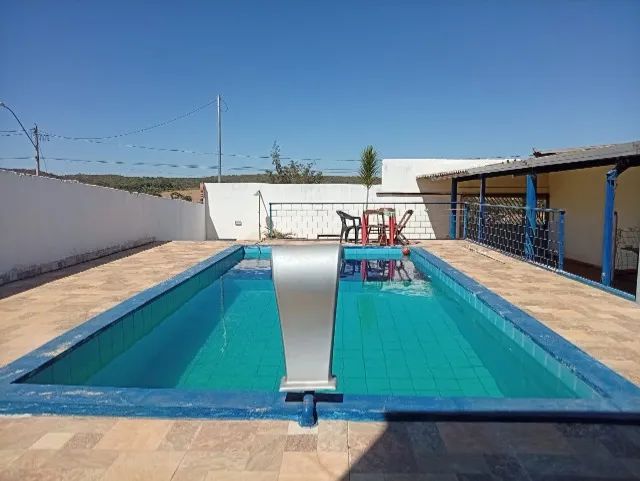 Casa com piscina em Luziânia