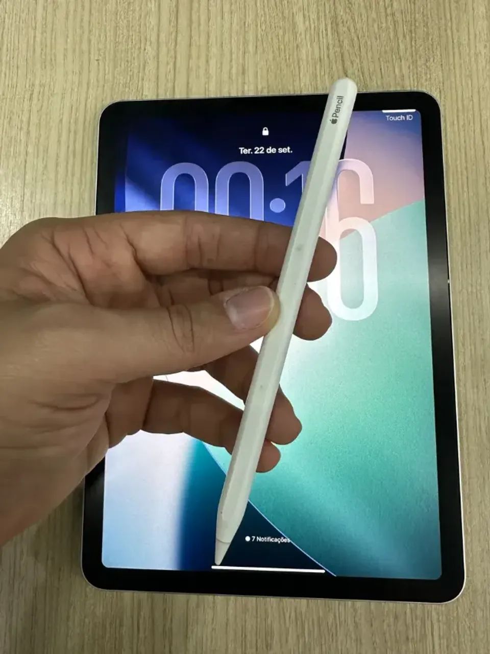 Ipad Air 5a Geração A2588 64gb 8gb 10.9 Cinza + Apple Pencil
