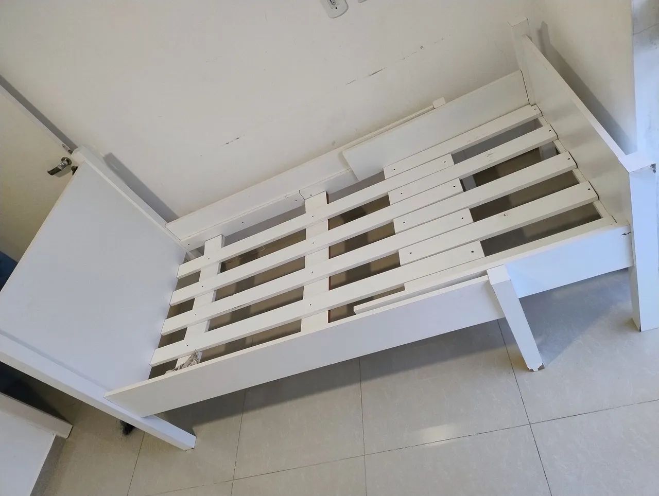 Cama solteiro Usada 