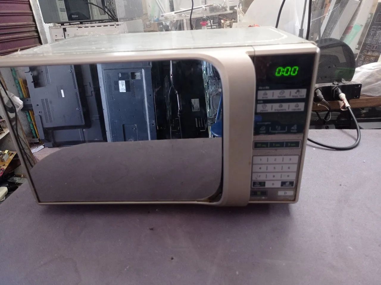 Microondas Midea 20 litros cinza - Foto 2