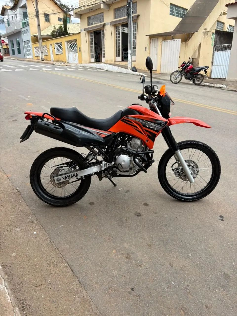 Xtz lander 250 2015 