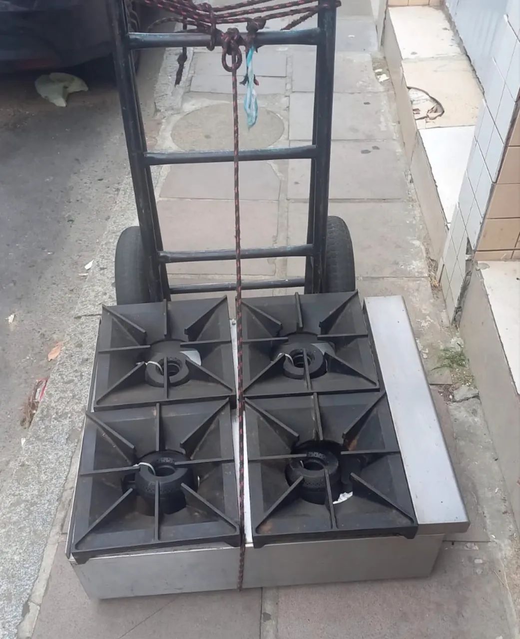 Fogão profissional Vulcan 4 bocas  - Foto 3