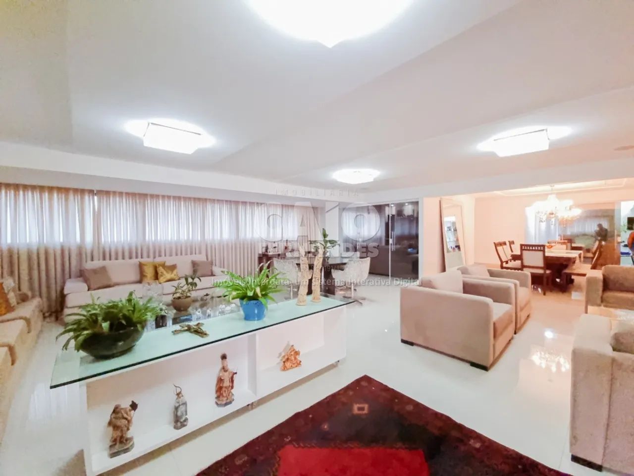 Apartamento de alto padrão no edifício Maison Petrópolis