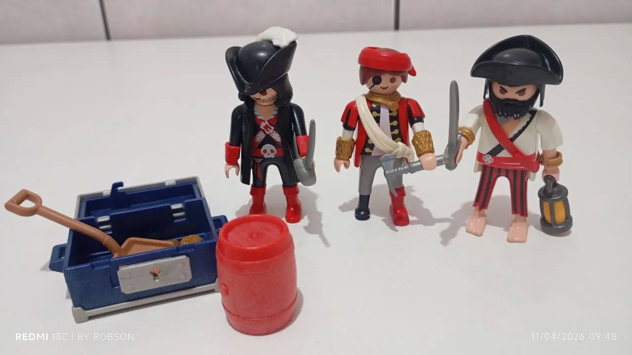Playmobil piratas  trio - Foto 2