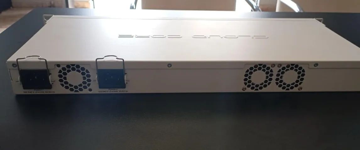 CCR1036-8G-2S+ - Foto 2