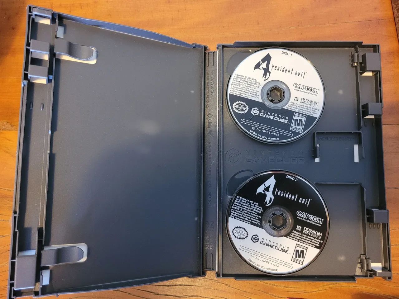 Gamecube - Resident Evil 4 - Foto 2