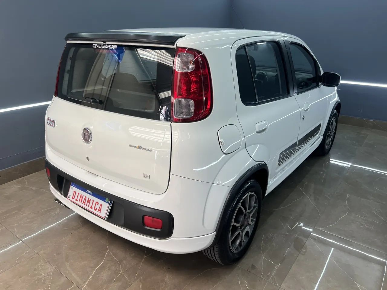 Fiat Uno Sporting 1.4 EVO Fire Flex 8V 4P 2013 - Foto 4