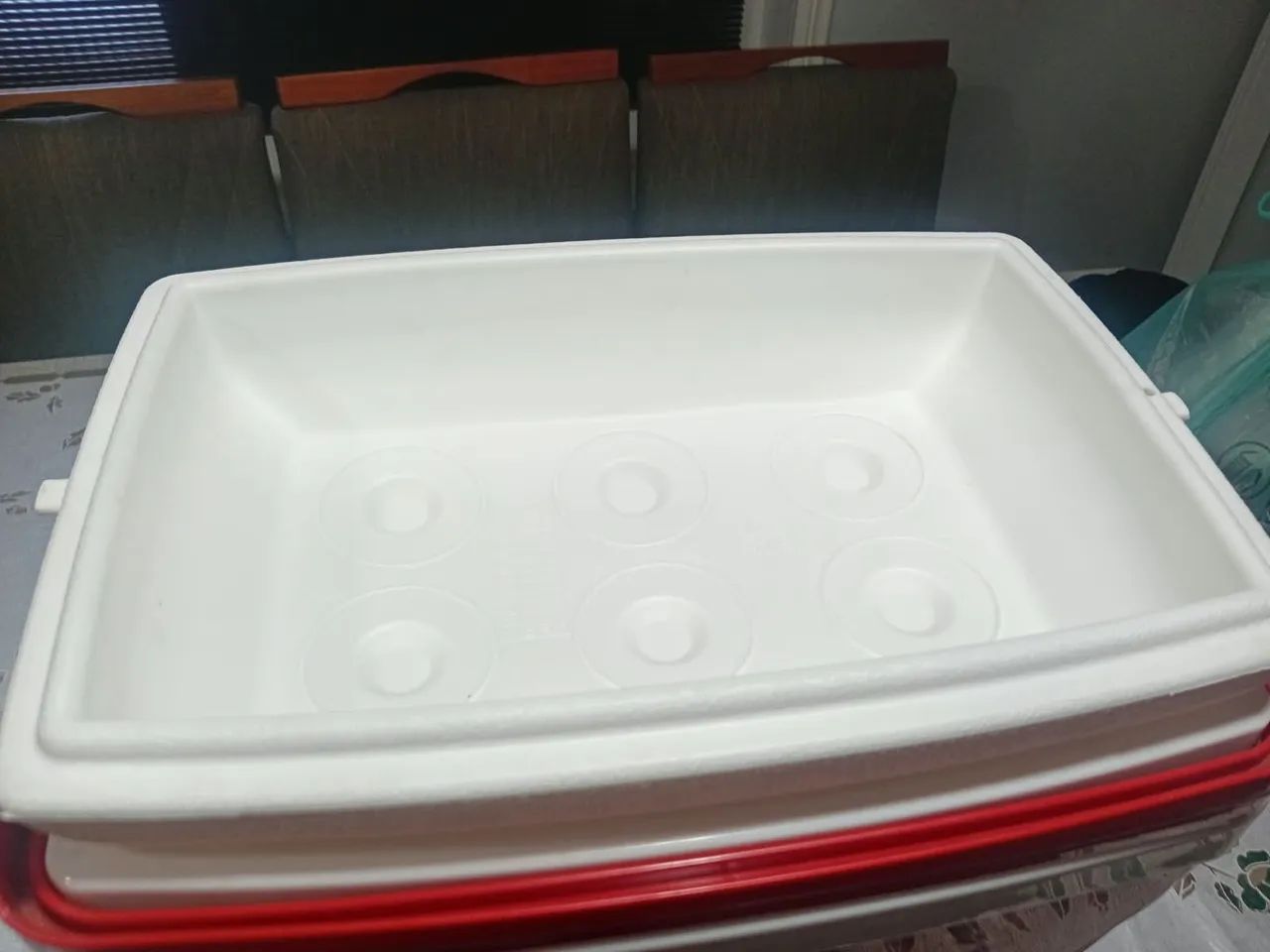 Cooler bem grande vermelho  - Foto 2