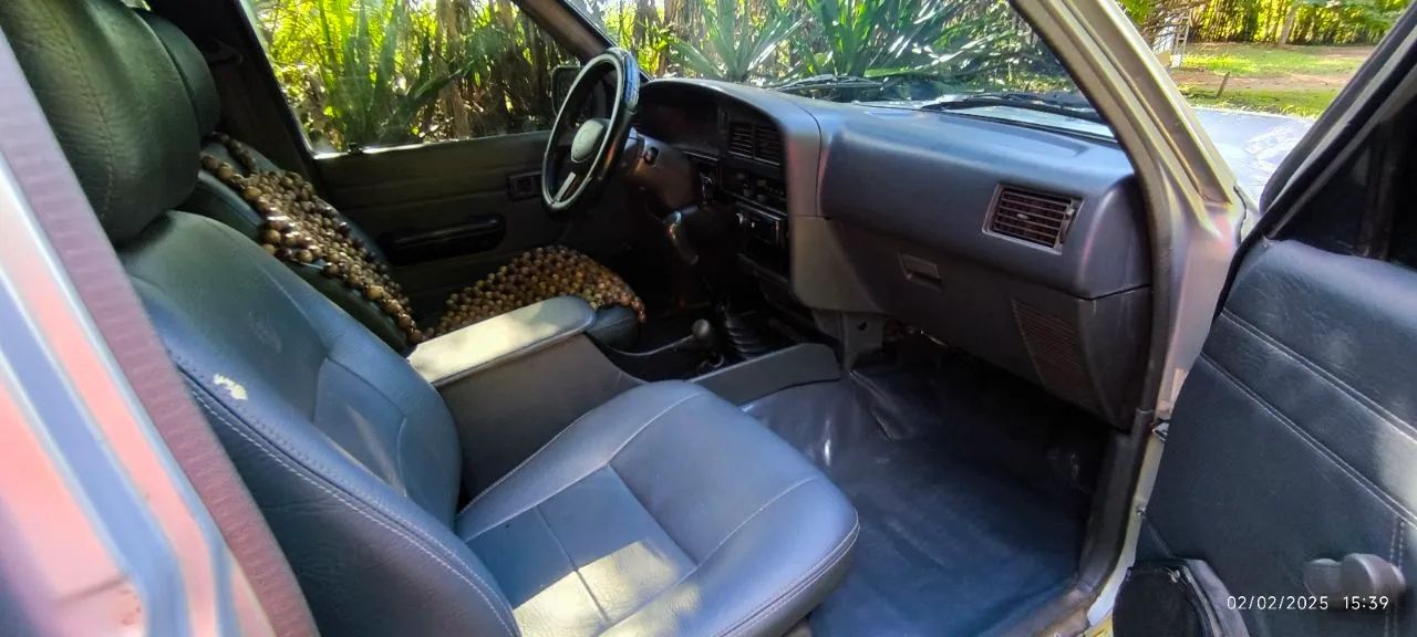 Vendo Essa Bruta 4x4 aspirada - Foto 3