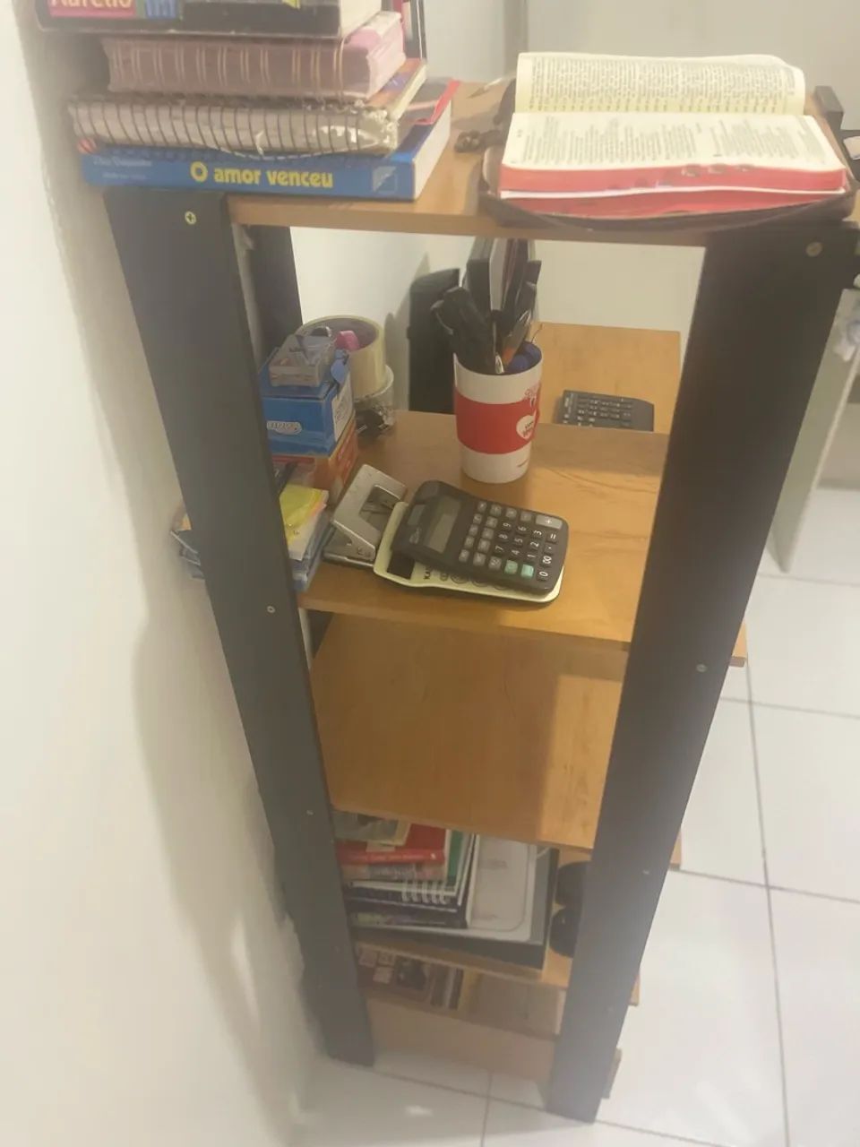 Vendo escrivaninha semi nova - Foto 3