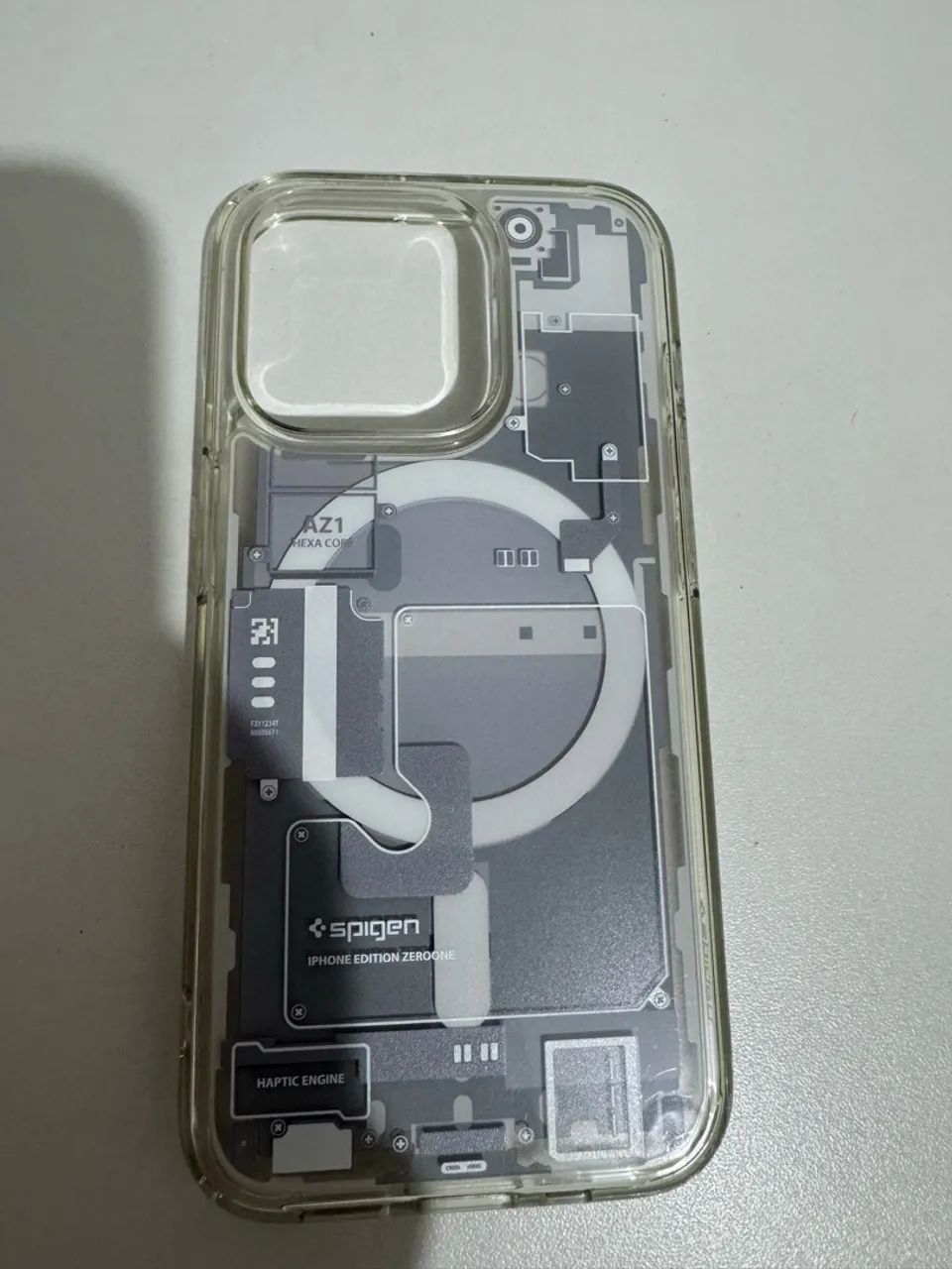 Capa Spigen Zero One White iPhone 15 Pro - Foto 3