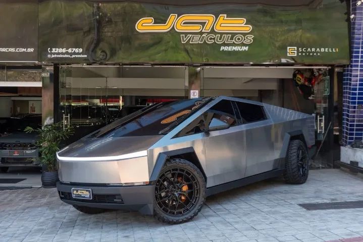 Tesla Cybertruck FOUNDATION 2024 2024