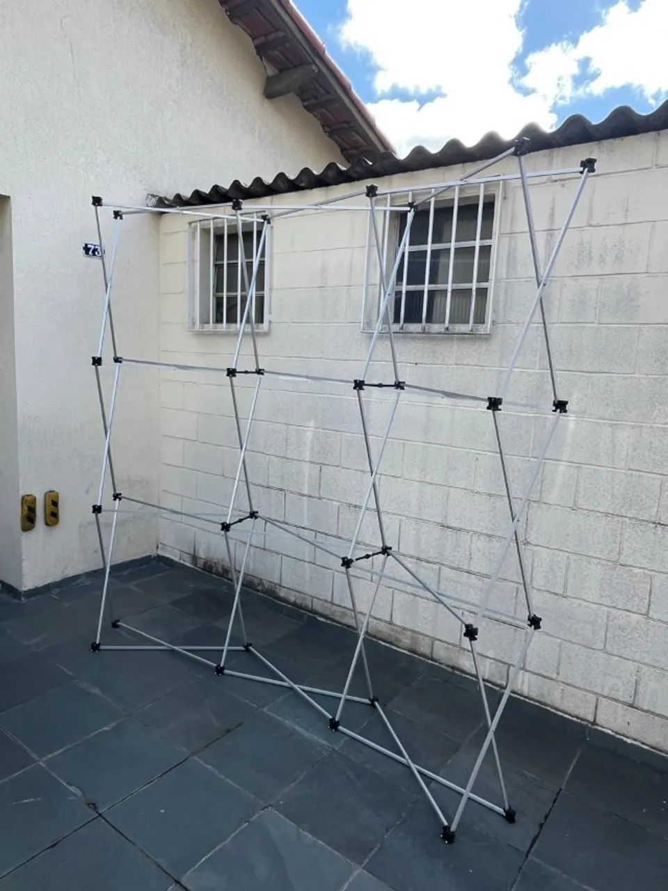 Painel Pantográfico retrátil de alumínio