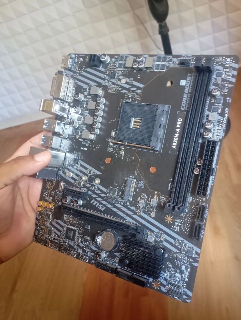 Placa mae am4 A-520M PRO  - Foto 4