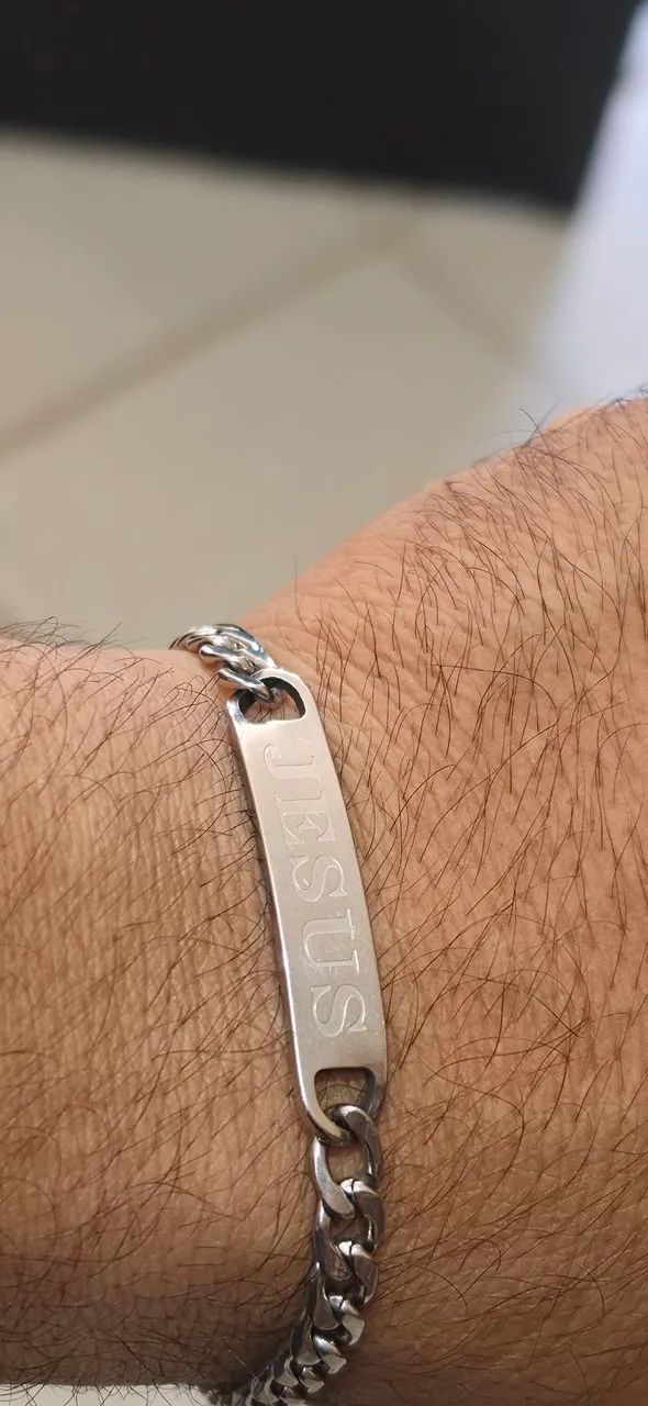 Pulseira com Escrita "JESUS" Unissex - Nova