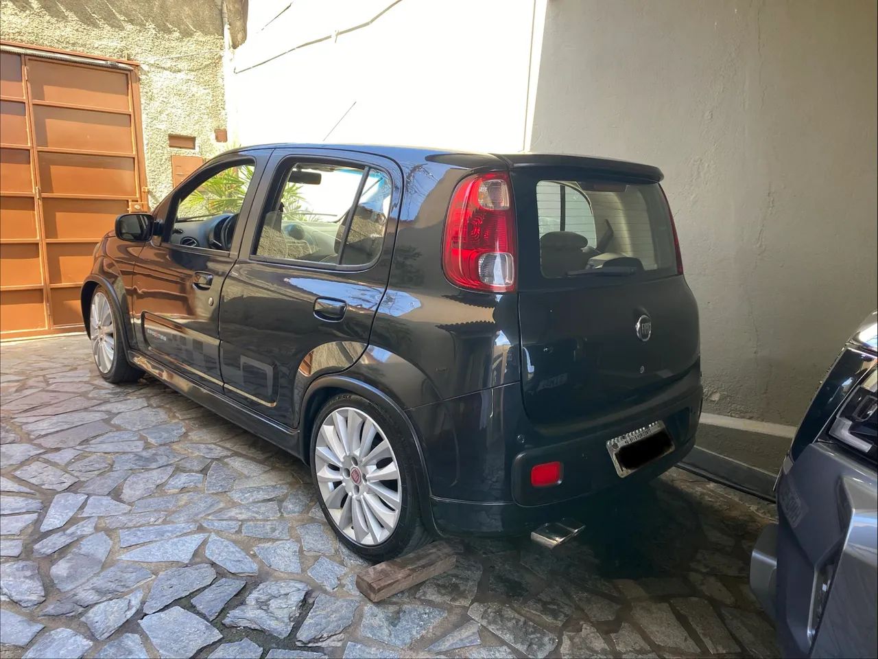 Fiat Uno Sporting 1.4 EVO Fire Flex 8V 4P 2012 - Foto 2