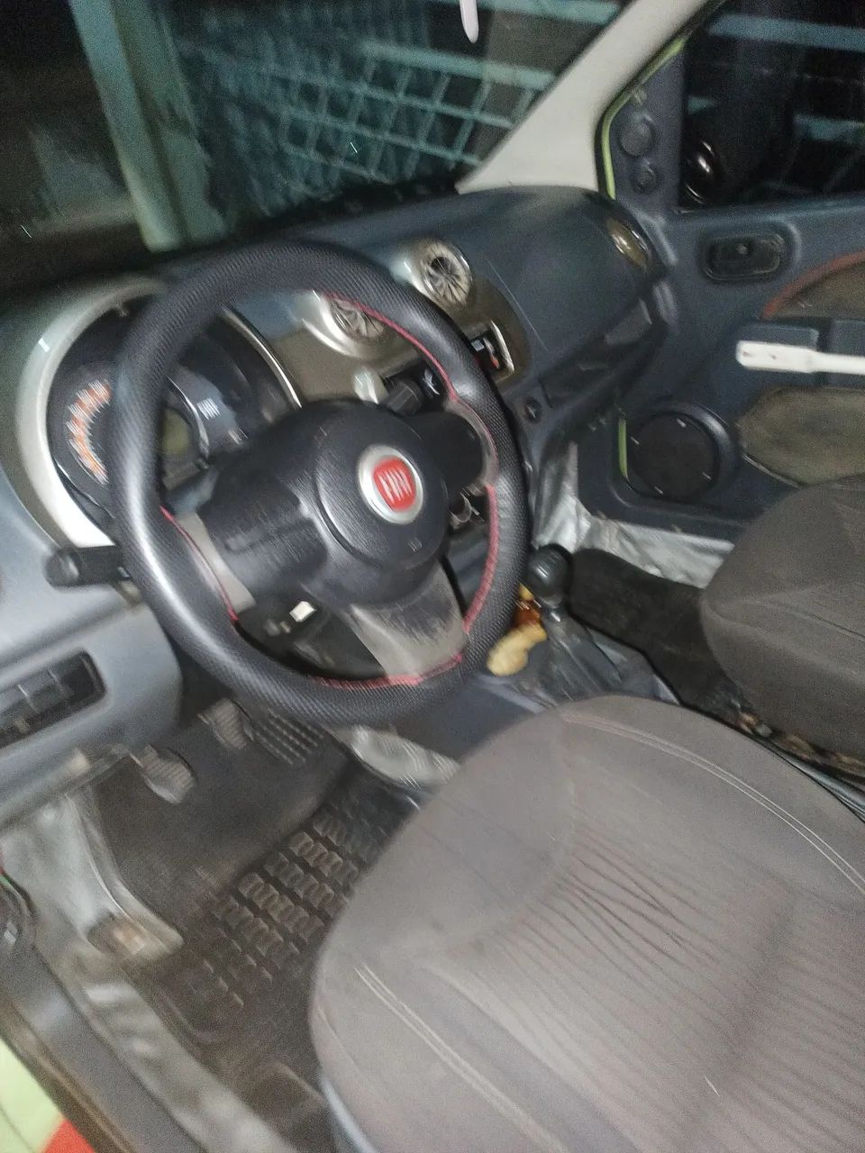 Fiat Uno WAY 1.4 EVO Fire Flex 8V 5P 2011 - Foto 3