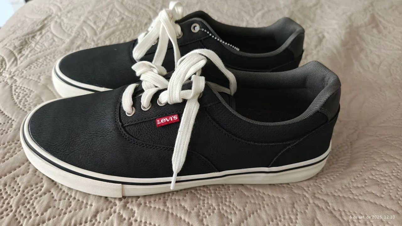 Vendo tênis Levis preto 41 novo - Foto 3