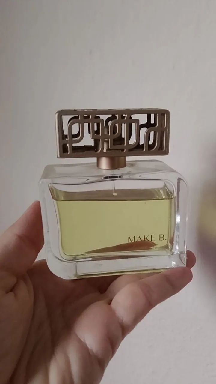 Eaud de Parfum Make B. Gold boticário 