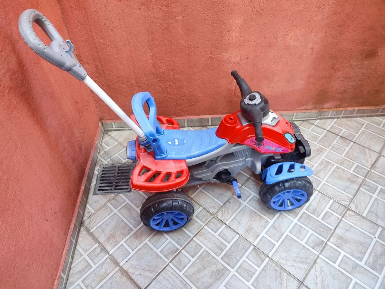 Motoca do homen aranha  - Foto 3