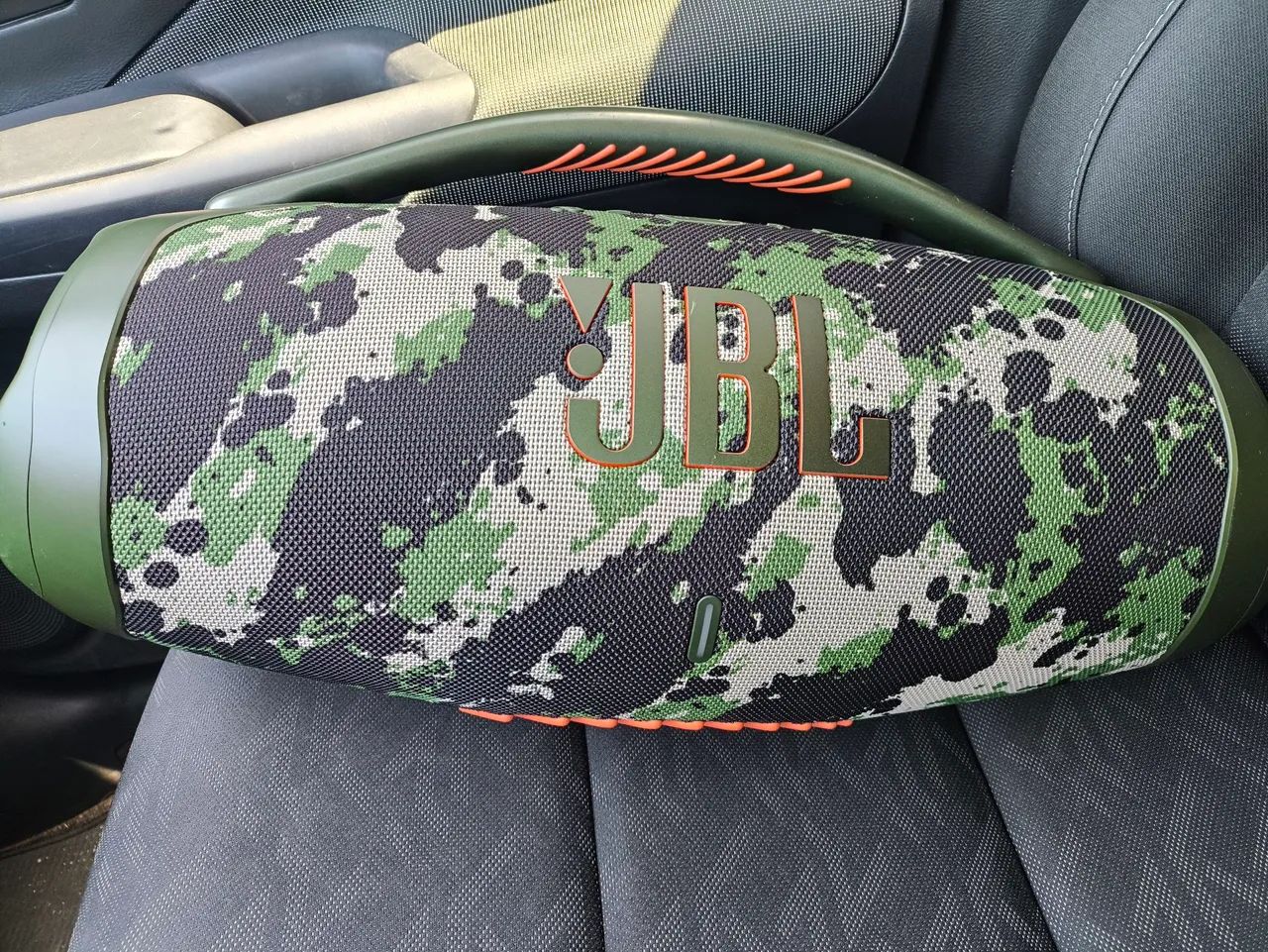 Bombox 3 