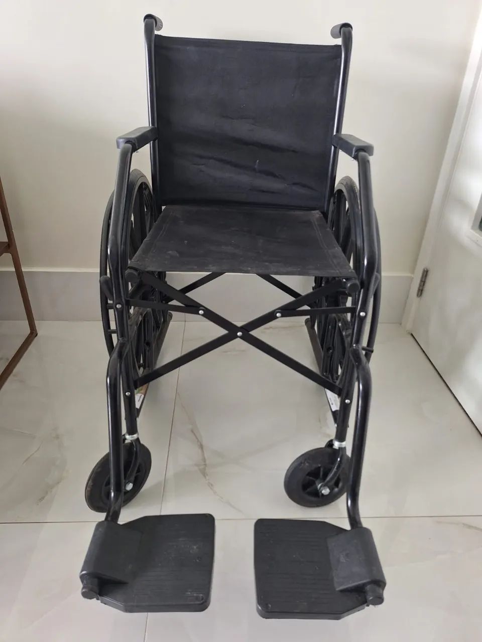 Cadeira de rodas NOVA
