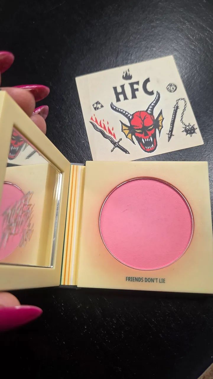 MAC STRANGER THINGS BLUSH - Foto 3
