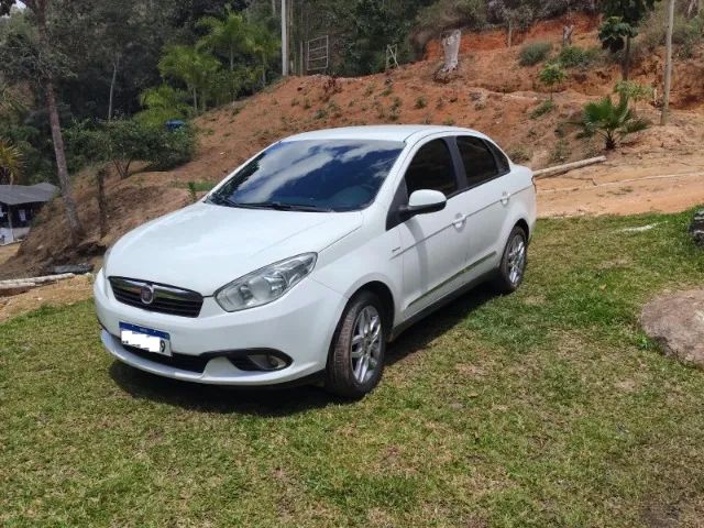 Fiat Grand Siena Grand Siena ESSENCE Dual. 1.6 Flex 16V 2014