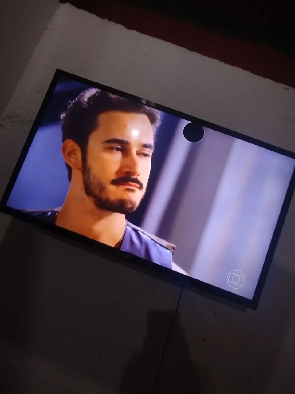 Vendo essa tv smartv Samsung 32 polegadas  - Foto 3