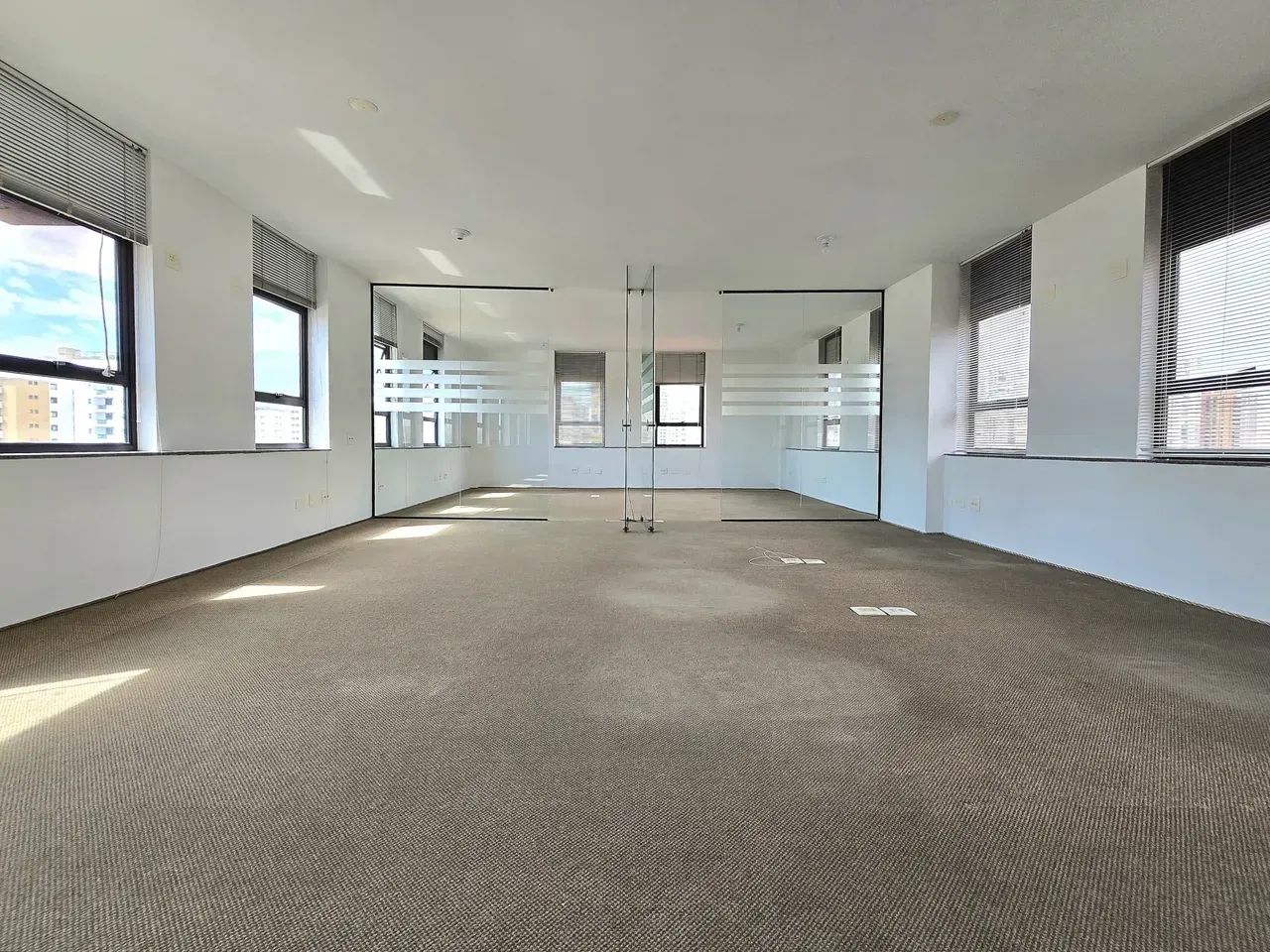 Sala Comercial para aluguel com 2 salas 2 vagas em Perdizes - São Paulo - SP - Foto 2