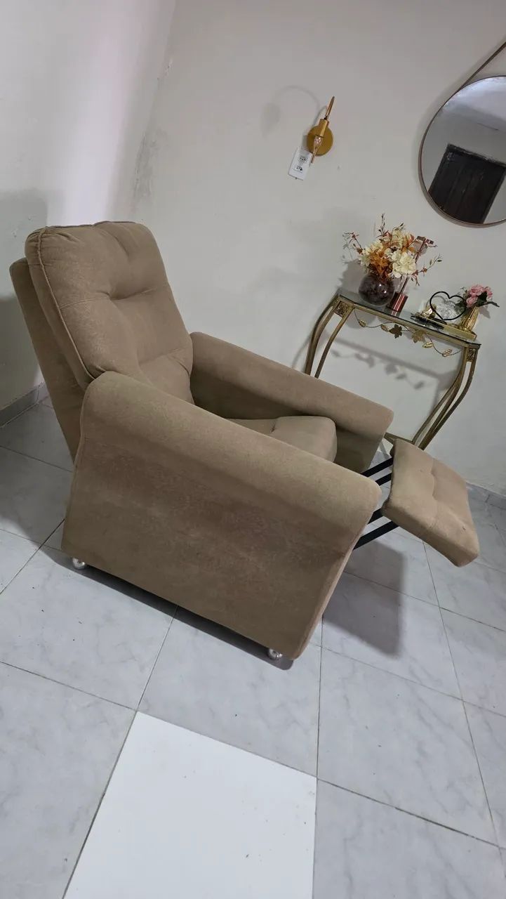 Poltrona confort reclinavel em veludo super confortável, - Foto 3