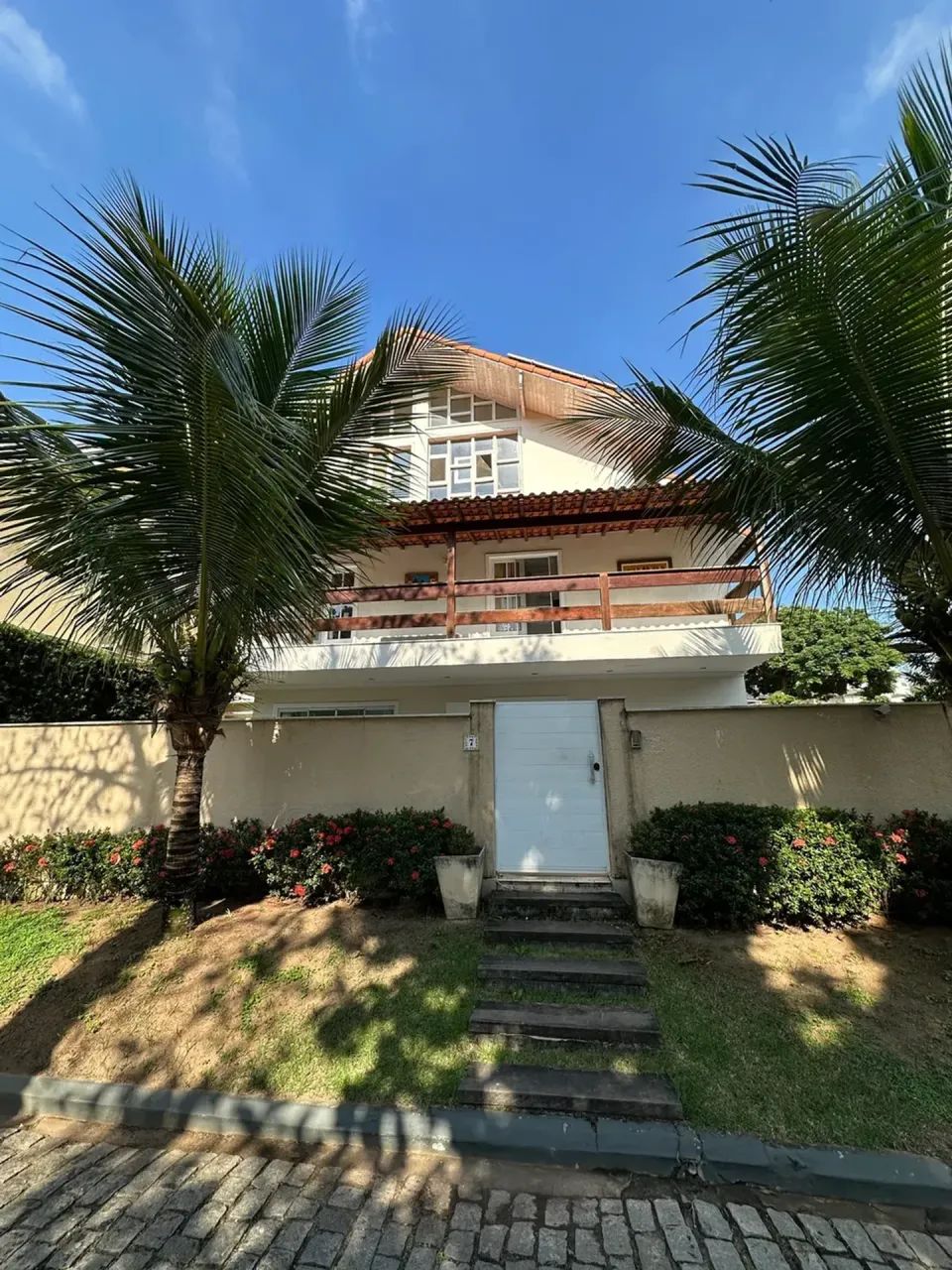 CASA JARDIM CLUBE DA BARRA