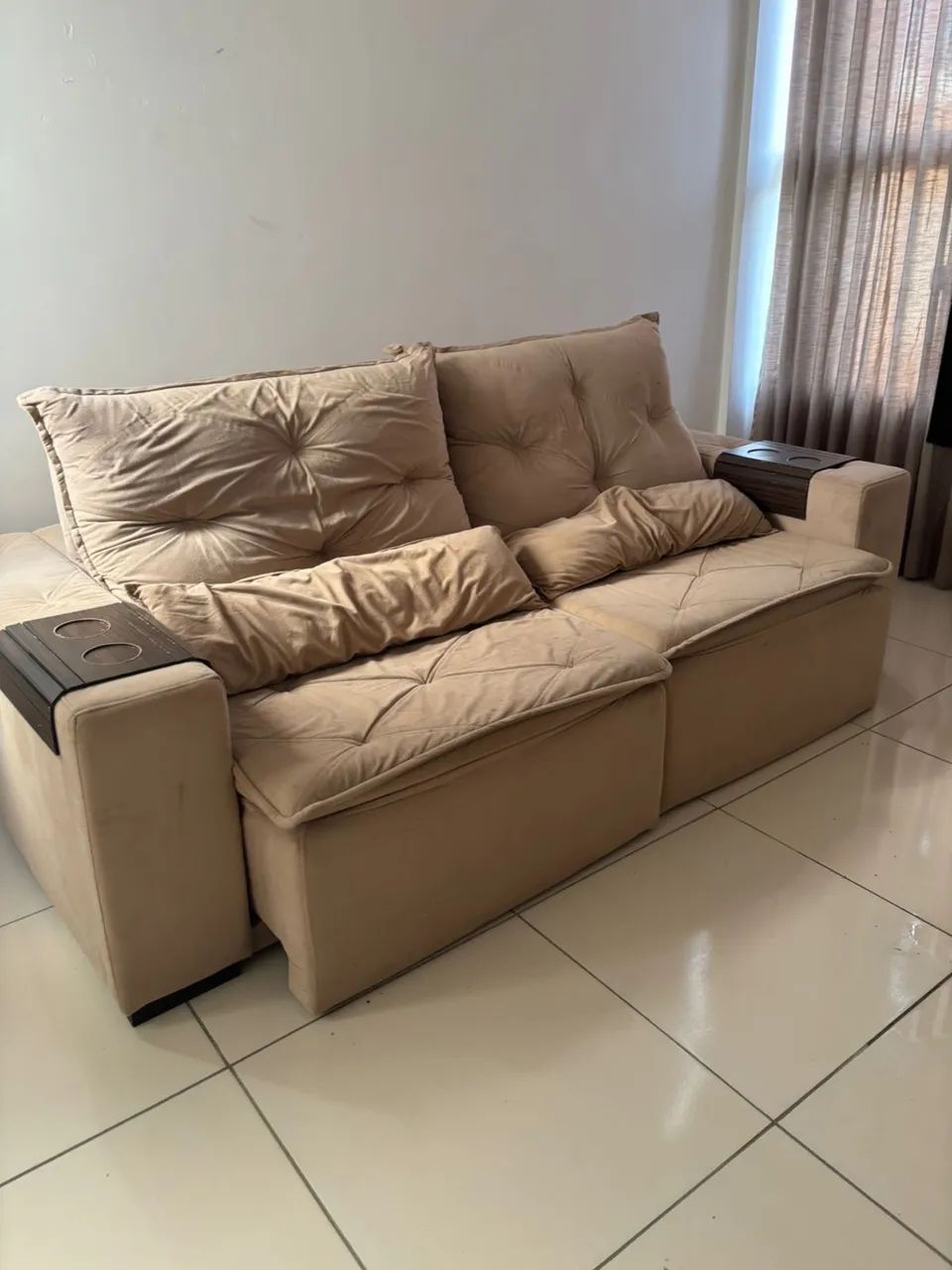Sofá 4 lugares 