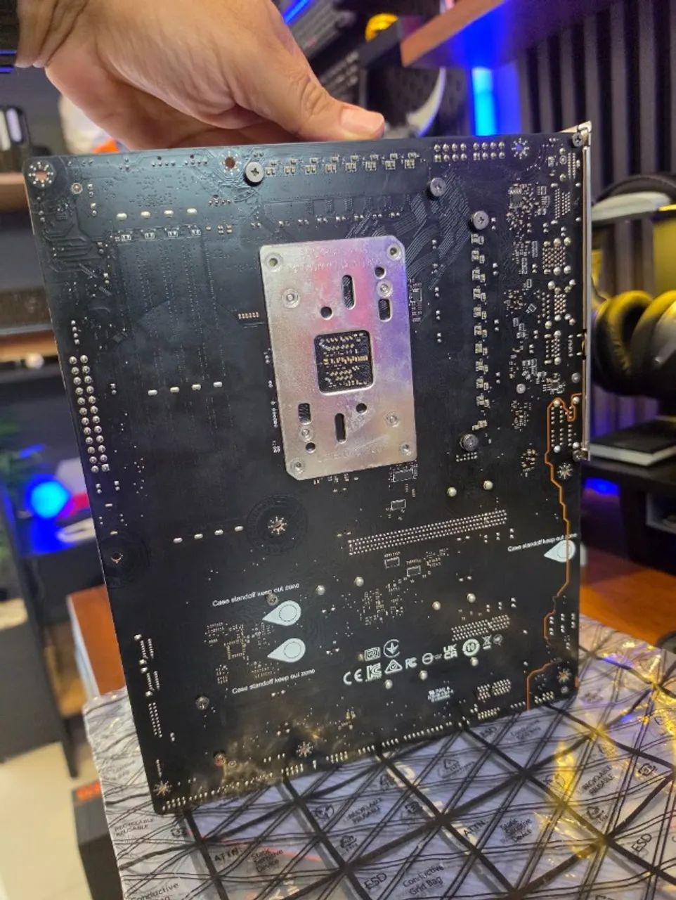 Placa Mãe AM5 Msi B650 Carbon Wifi DDR5 - Foto 5