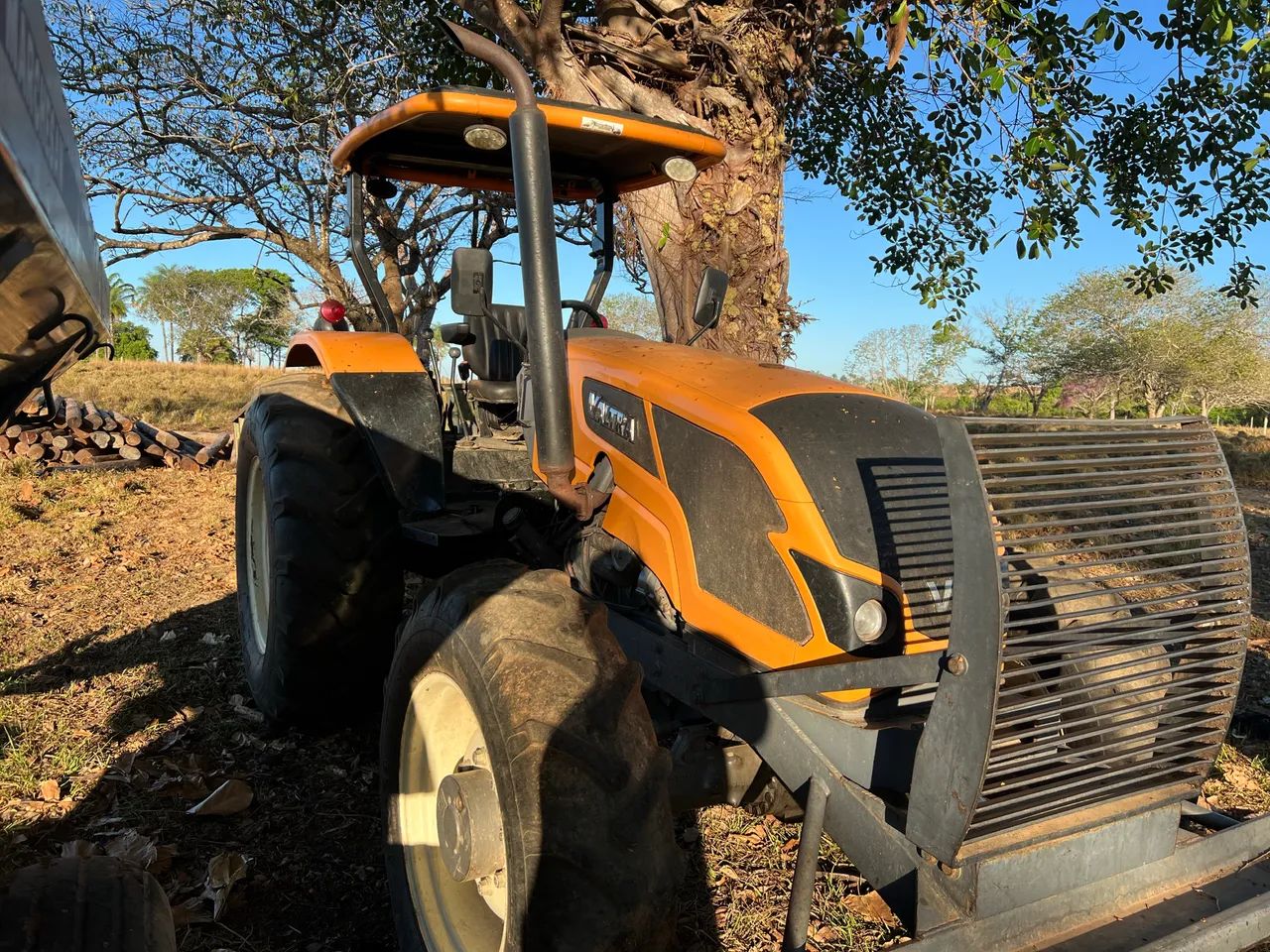 Valtra A850  - Foto 3