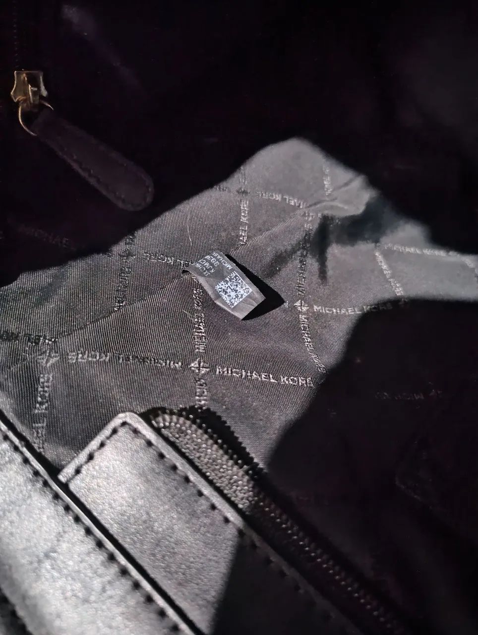 Bolsa Michael Kors Original Em Couro  - Foto 4