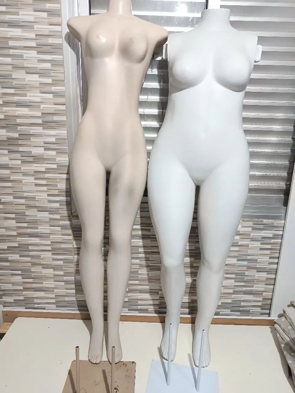 2 Manequins de loja 