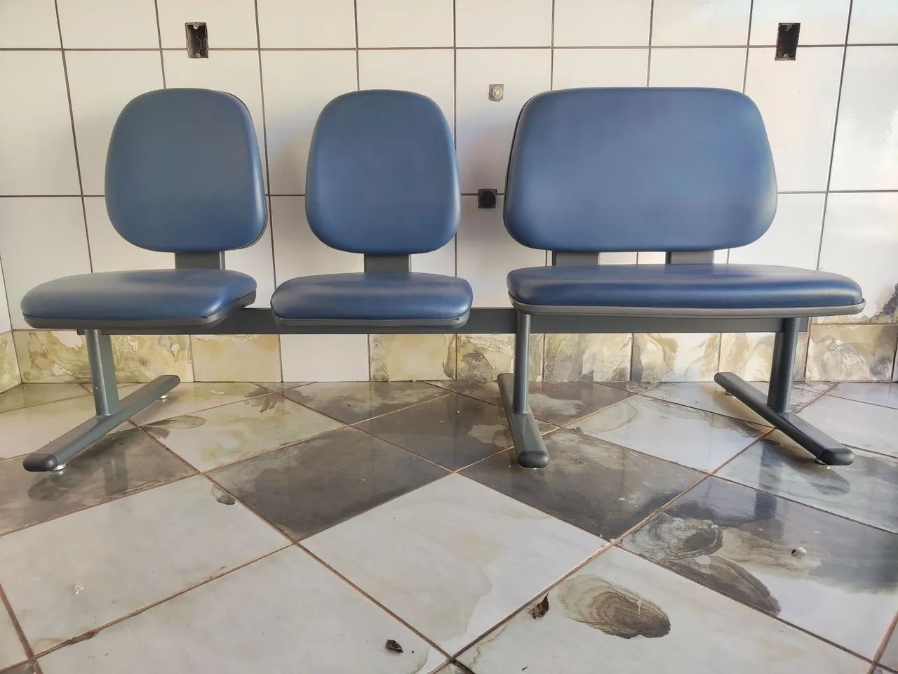 Banco longarina 3 lugar 