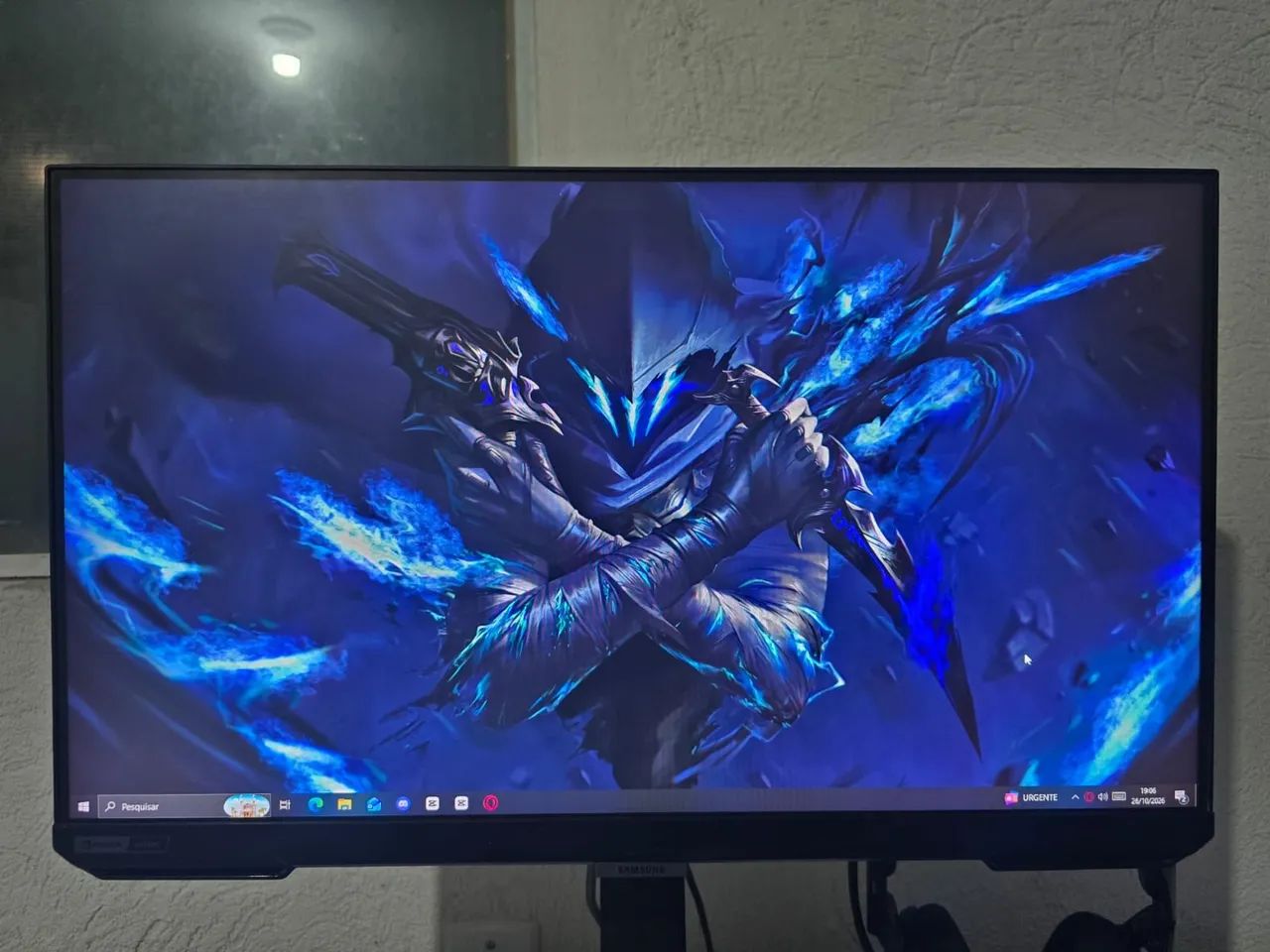 Odyssey g40 25''