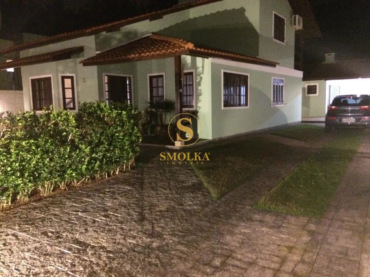 Casa locação anual com 4 suites, piscina.mobiliada